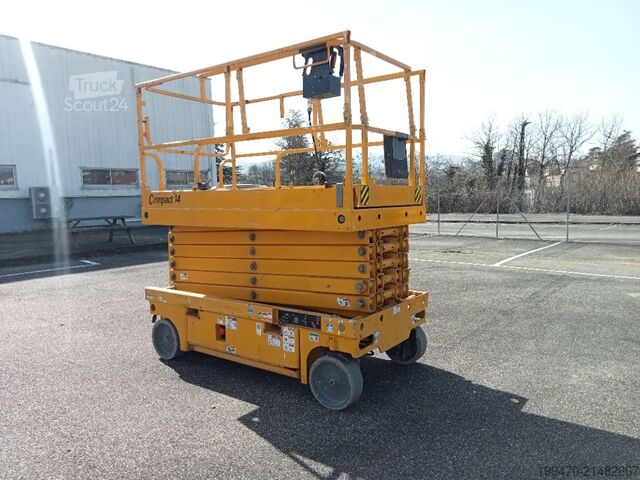 Mesa elevatória de tesoura Haulotte Compact 14