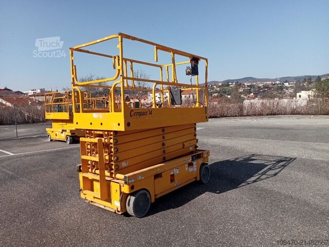 Mesa elevatória de tesoura Haulotte Compact 14