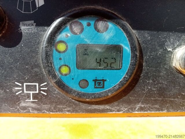 Mesa elevatória de tesoura Haulotte Compact 14