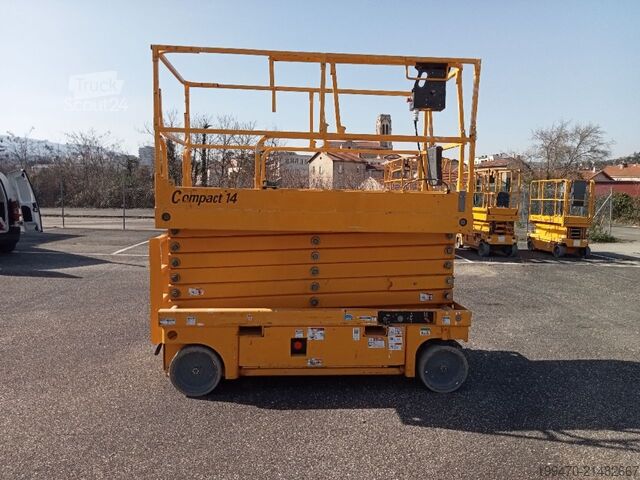 Mesa elevatória de tesoura Haulotte Compact 14