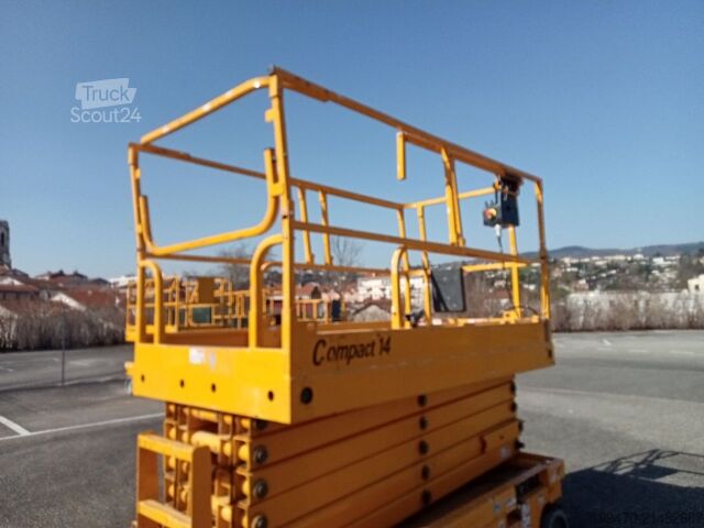 Mesa elevatória de tesoura Haulotte Compact 14