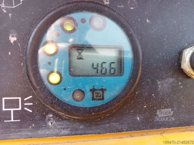 Mesa elevatória de tesoura Haulotte Compact 12