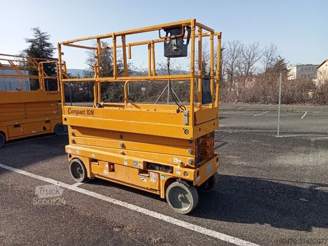 Mesa elevatória de tesoura Haulotte COMPACT 10N