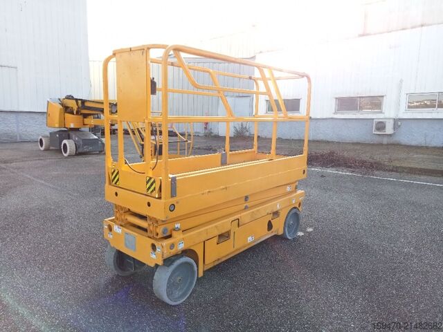 Mesa elevatória de tesoura Haulotte Compact 8