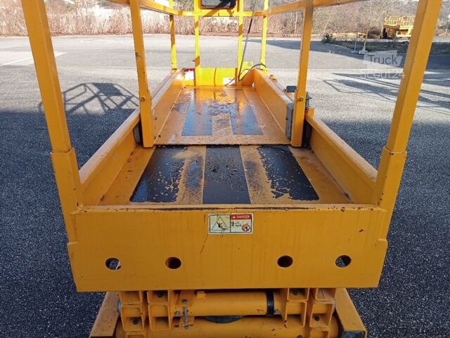 Mesa elevatória de tesoura Haulotte Compact 8