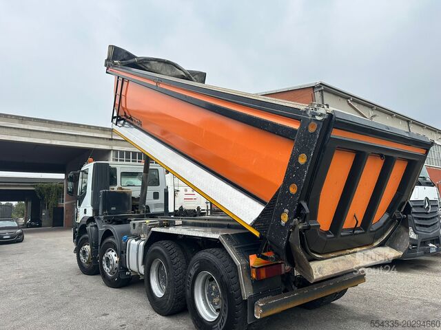 Tipptruck Iveco Trakker 450