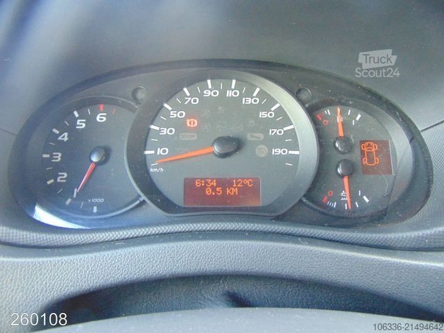 Kombiniran vozilo s ponjavo RENAULT Renault Master 2.3 dCi 4x4 DoKa Pritsche + Plane