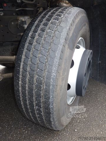 Фургон (грузовой автомобиль) IVECO ML 140 E 28 P L-Fhs./Koffer 7,25m/LBW/AHK/40tkm