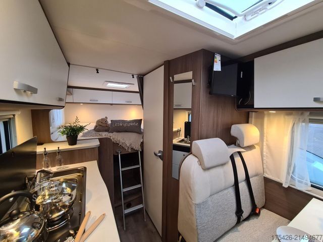 Camper semintegrato CARADO V 337 *pro+ Paket*Fahrradträger*