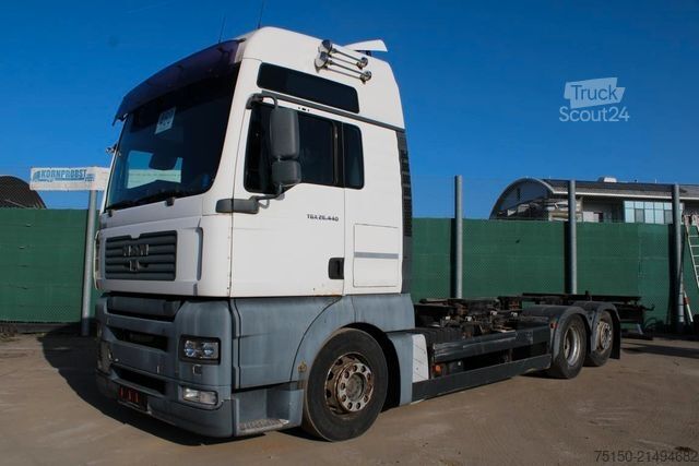 Kamion z zamenljivo nadgradnjo MAN TGA 26.440 6x2 LL - Nr.: 759