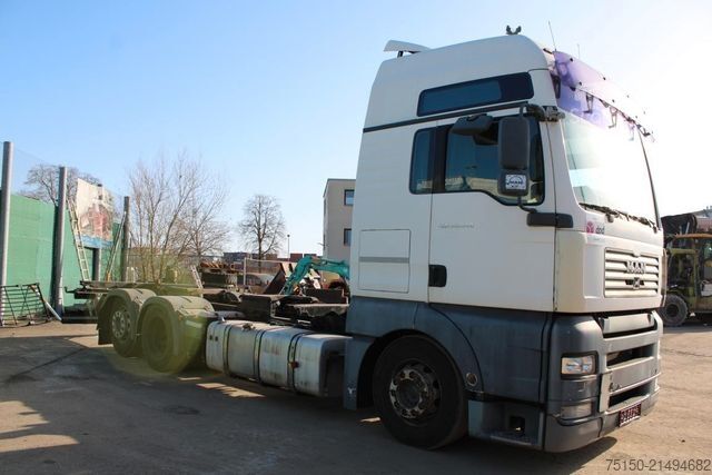 Kamion z zamenljivo nadgradnjo MAN TGA 26.440 6x2 LL - Nr.: 759