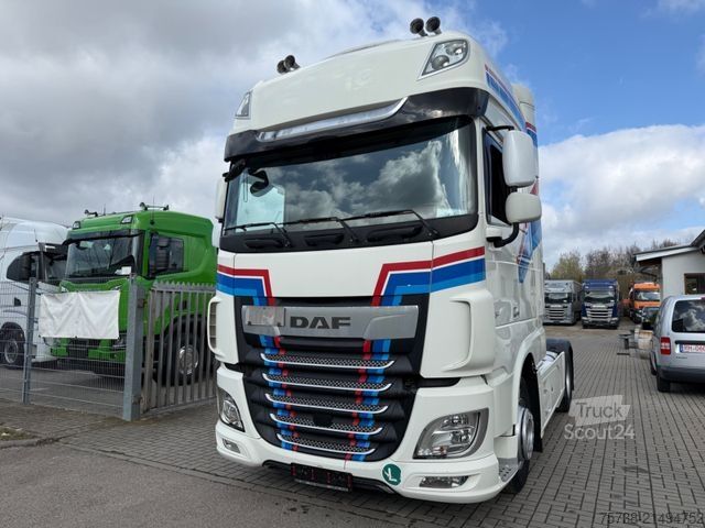 Standardni vlačilec DAF XF 530 SSC/Intarder/Kipphydraulik/EURO6 D/Leder