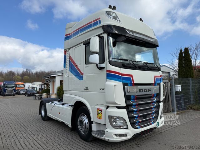 Standardni vlačilec DAF XF 530 SSC/Intarder/Kipphydraulik/EURO6 D/Leder