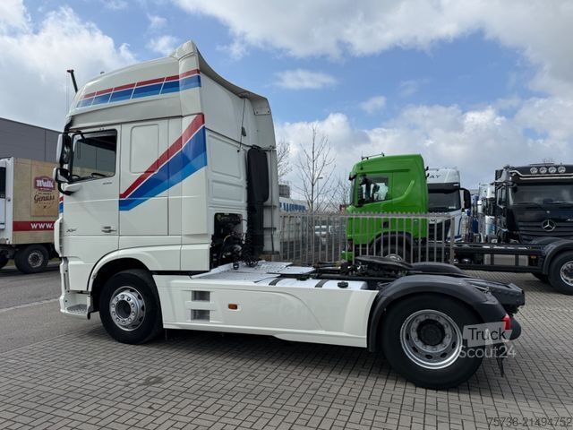 Standardni vlačilec DAF XF 530 SSC/Intarder/Kipphydraulik/EURO6 D/Leder