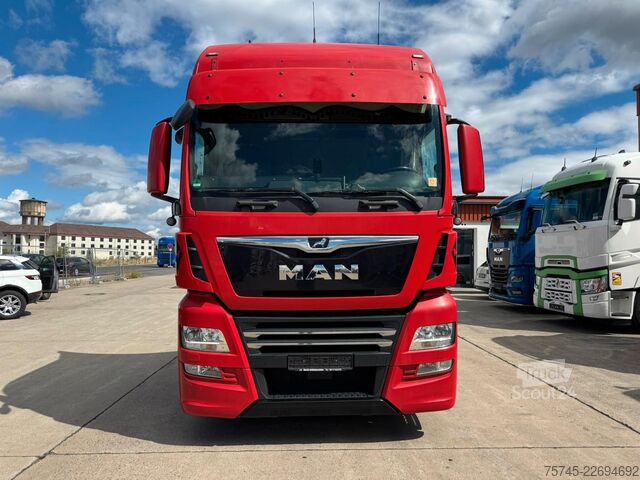 Standardni vlačilec MAN TGX 18.500*LION ED*RETARDER*STANDKLIMA*TV*KAFFE*