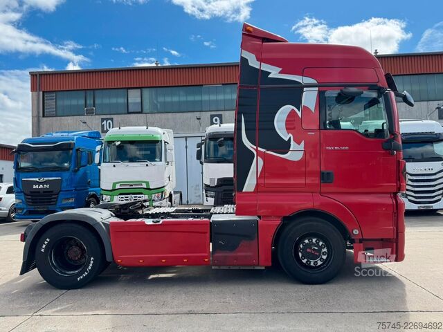 Standardni vlačilec MAN TGX 18.500*LION ED*RETARDER*STANDKLIMA*TV*KAFFE*
