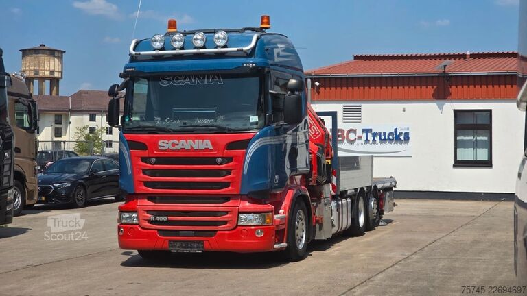 Camión de plataforma SCANIA R 490 * RETARDER * FASSI 14 M * LENK/LIFTACHSE *