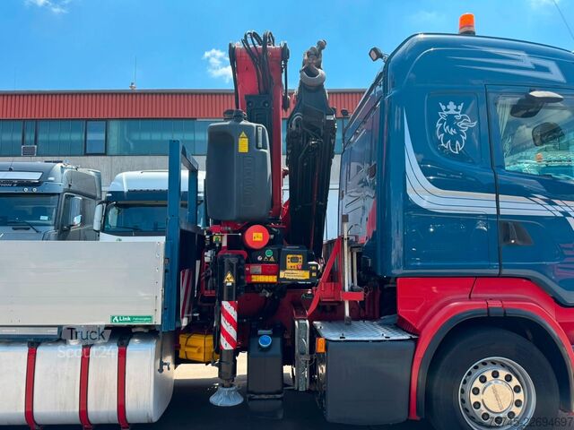 Camión de plataforma SCANIA R 490 * RETARDER * FASSI 14 M * LENK/LIFTACHSE *