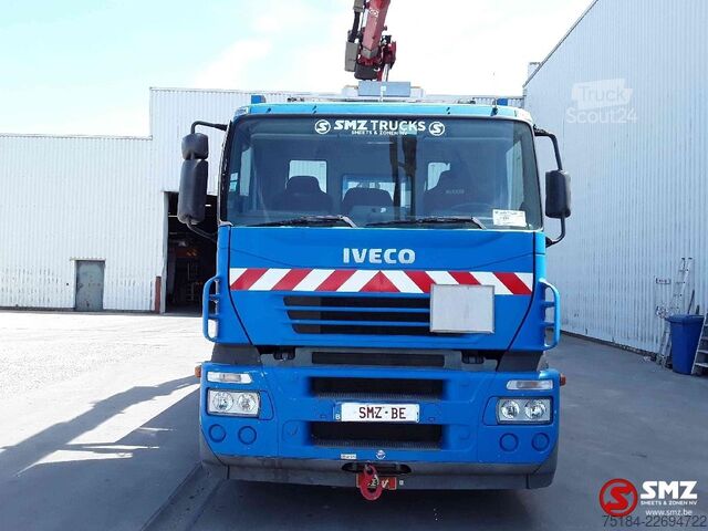 Rakodóplatform Iveco Trakker 270 fassi f 210a /4 remote
