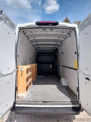Furgoneta IVECO Daily 2.3 35 C V Radstand 4100 L