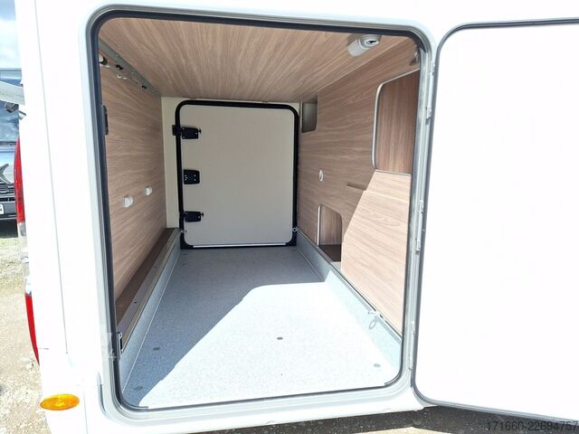 Autocaravana semi-integrada BÜRSTNER Limited T 727 G