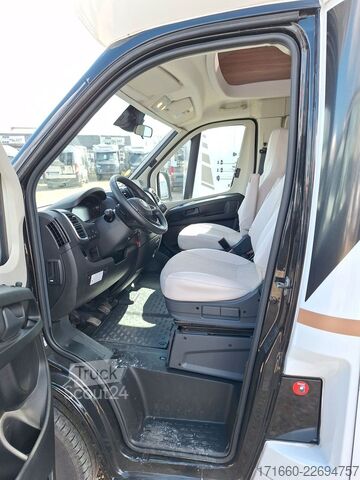 Autocaravana semi-integrada BÜRSTNER Limited T 727 G