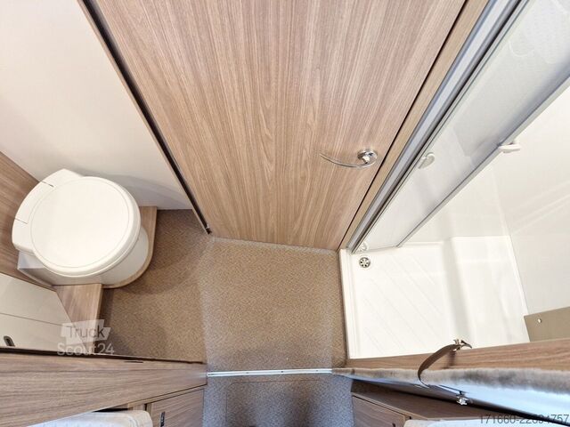 Autocaravana semi-integrada BÜRSTNER Limited T 727 G