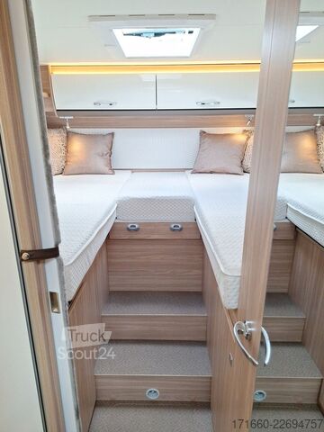 Autocaravana semi-integrada BÜRSTNER Limited T 727 G