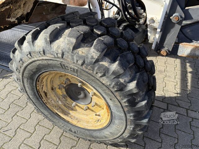 Grader New Holland F106.6A 6x6 12 TON RÓWNIARKA