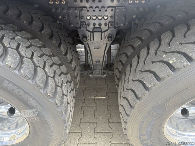 Vehicul din lemn Volvo FH 540 6x4 EURO6 POJAZD Z HDS DO DŁUŻYCY