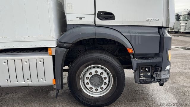 Φορτηγό κουτί (κουρμπαριστό) MERCEDES-BENZ AROCS 2742 KOFFERAUFBAU+LBW*2013*1HAND*EURO6*