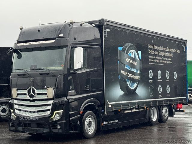 LKW mit Pritsche & Plane MERCEDES-BENZ ACTROS 2548 / GIGSPACE / STAPLERHALTERUNG