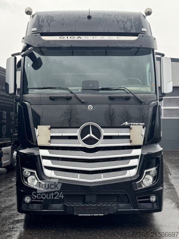 LKW mit Pritsche & Plane MERCEDES-BENZ ACTROS 2548 / GIGSPACE / STAPLERHALTERUNG
