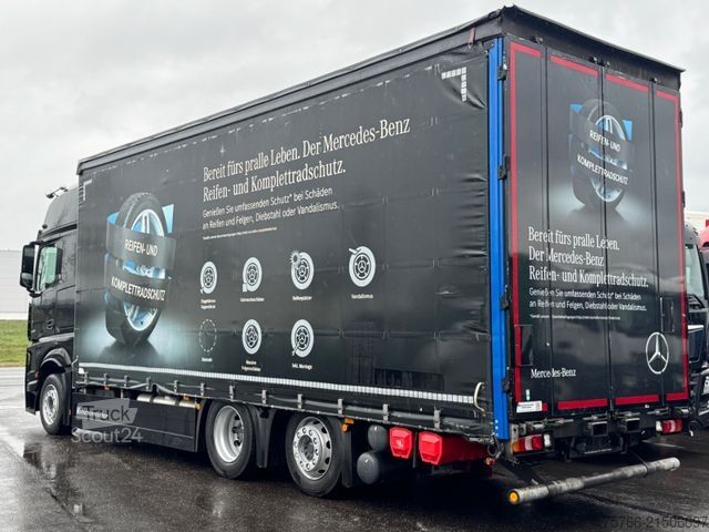 LKW mit Pritsche & Plane MERCEDES-BENZ ACTROS 2548 / GIGSPACE / STAPLERHALTERUNG
