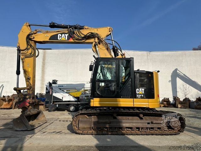 Chain excavator CATERPILLAR 325 FL CR / Gummipads
