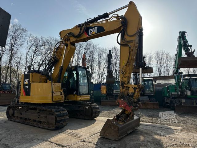 Chain excavator CATERPILLAR 325 FL CR / Gummipads