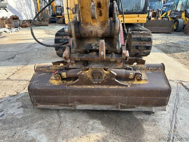 Chain excavator CATERPILLAR 325 FL CR / Gummipads