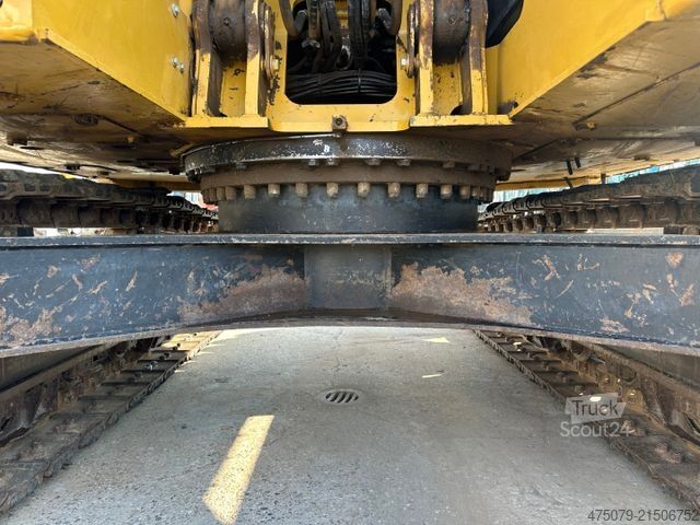 Chain excavator CATERPILLAR 325 FL CR / Gummipads