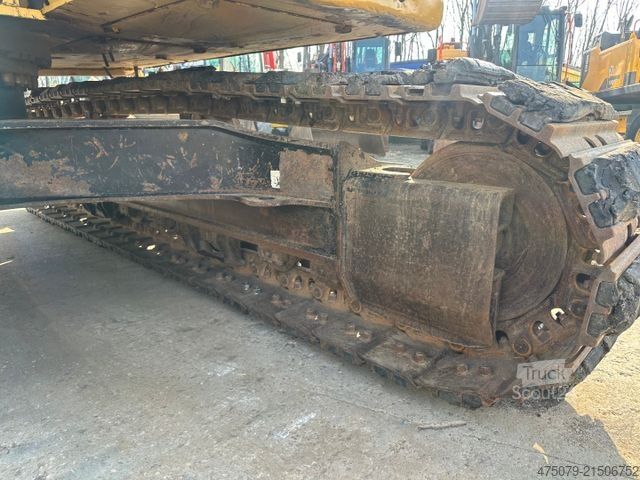 Chain excavator CATERPILLAR 325 FL CR / Gummipads