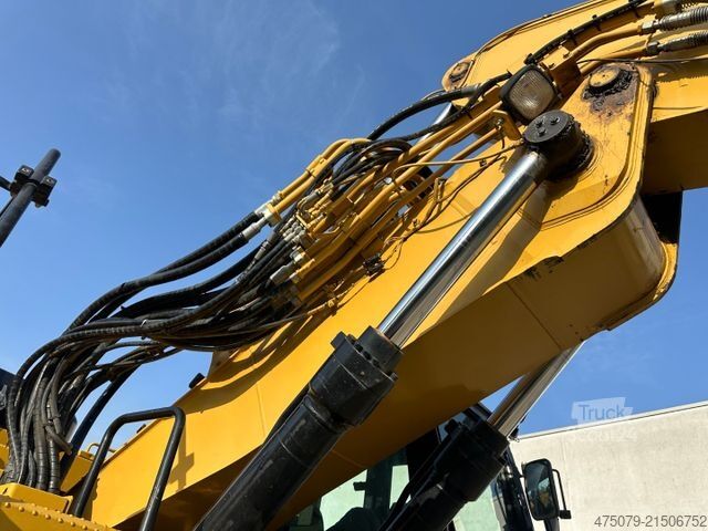 Chain excavator CATERPILLAR 325 FL CR / Gummipads