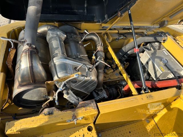 Chain excavator CATERPILLAR 325 FL CR / Gummipads