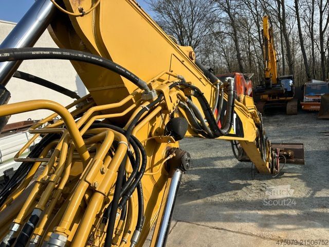 Chain excavator CATERPILLAR 325 FL CR / Gummipads