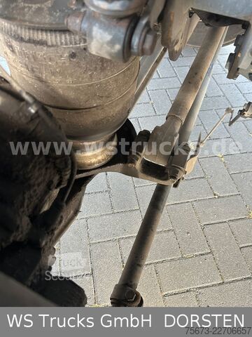 Sığır taşıma kamyonu MERCEDES-BENZ Atego 1327 Menke Einstock