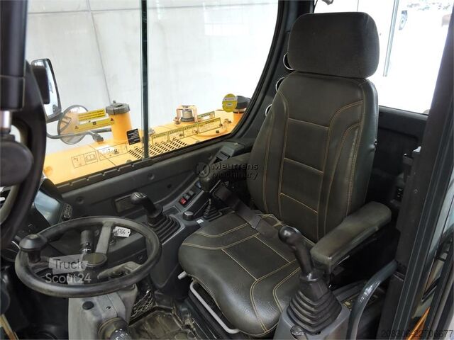 Koparka kołowa HYUNDAI R55W