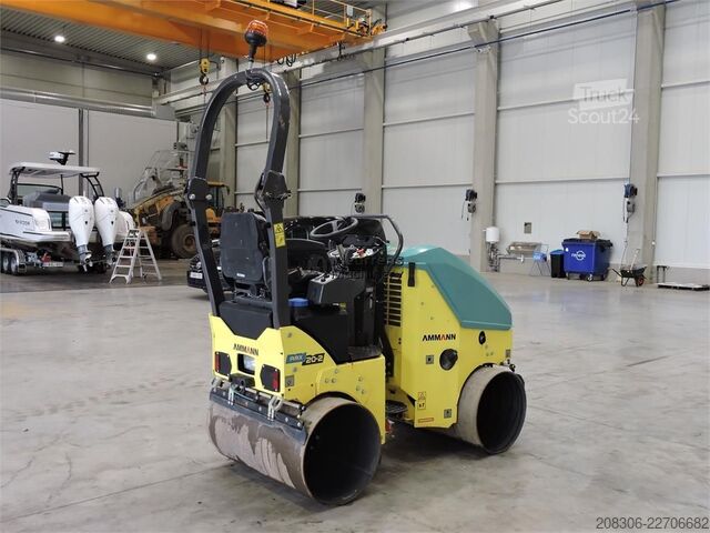 Walec jednobębnowy AMMANN ARX20