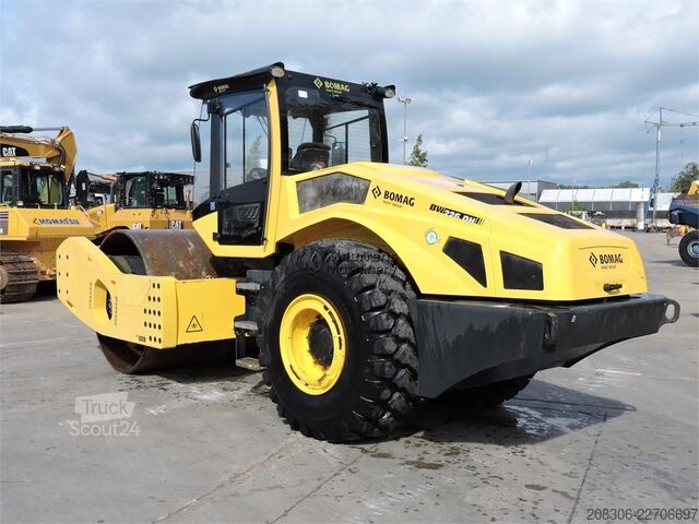 Walec jednobębnowy BOMAG BW226