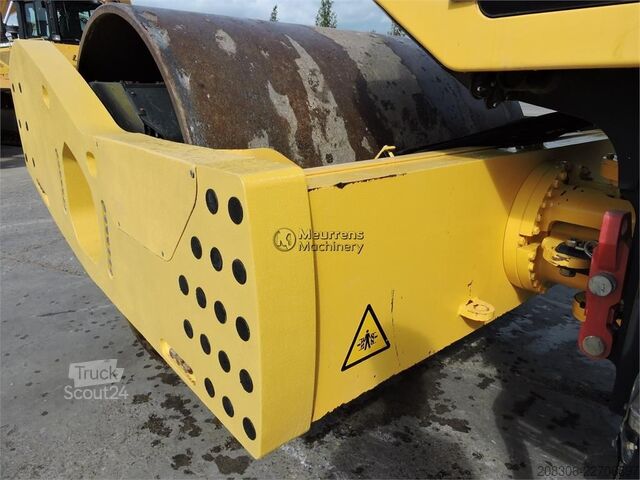 Walec jednobębnowy BOMAG BW226