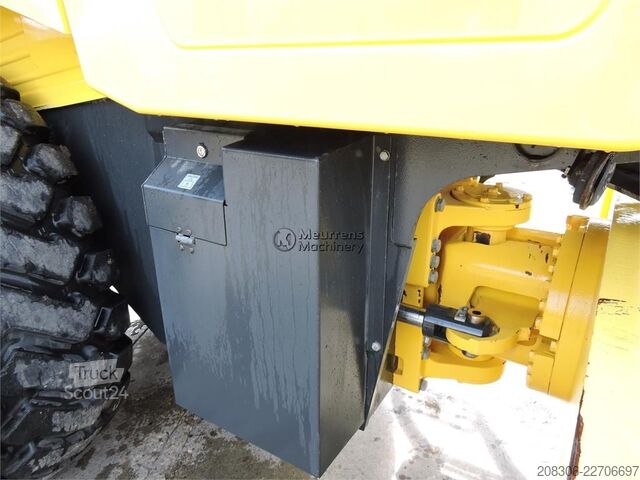 Walec jednobębnowy BOMAG BW226