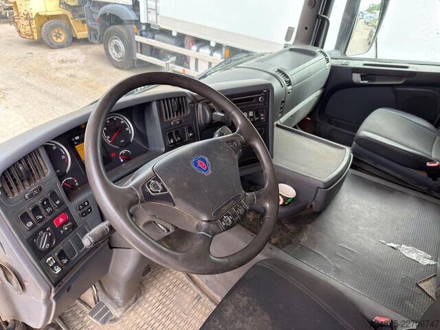 Трьохсторонній самоскид SCANIA G440 6X4 DREISEITENKIPPER BLATT BLATT