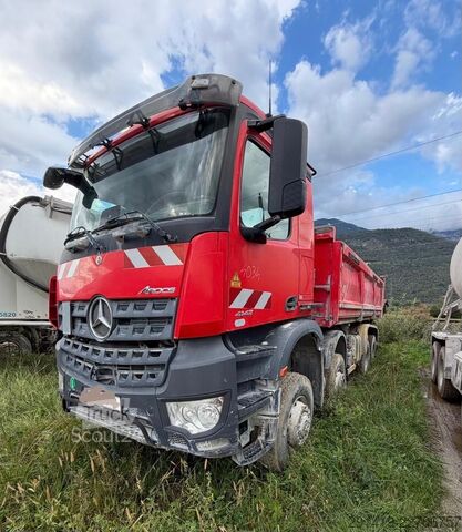 Tovornjak prekucnik MERCEDES-BENZ Arocs 4142 Kipper 8x6 2021